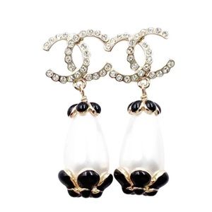 EA46 Chanel pearl drop black & white crystal CC logo earrings
